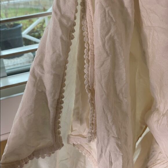 H&M Dress with Beaded Lace Accents. SZ 6 - Picture 5 of 8